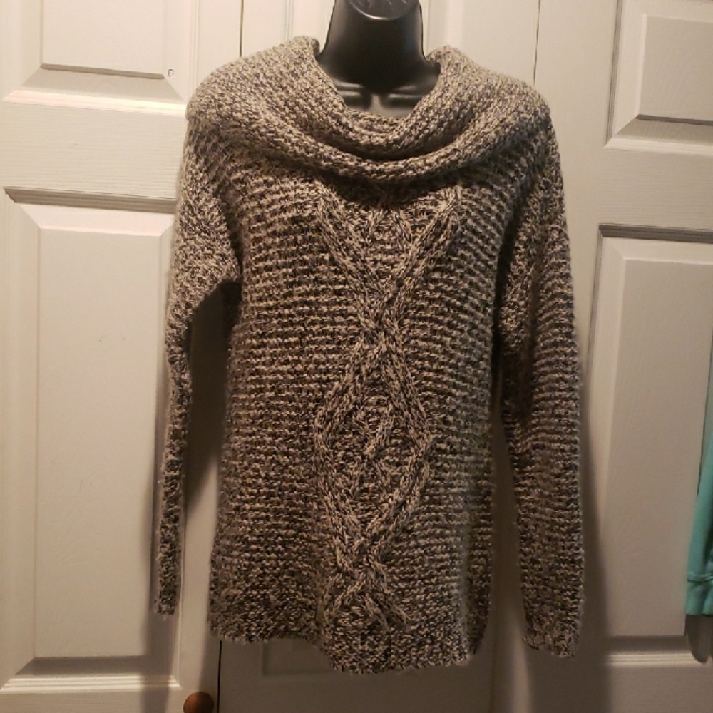 Chic Cable Knit Sweater